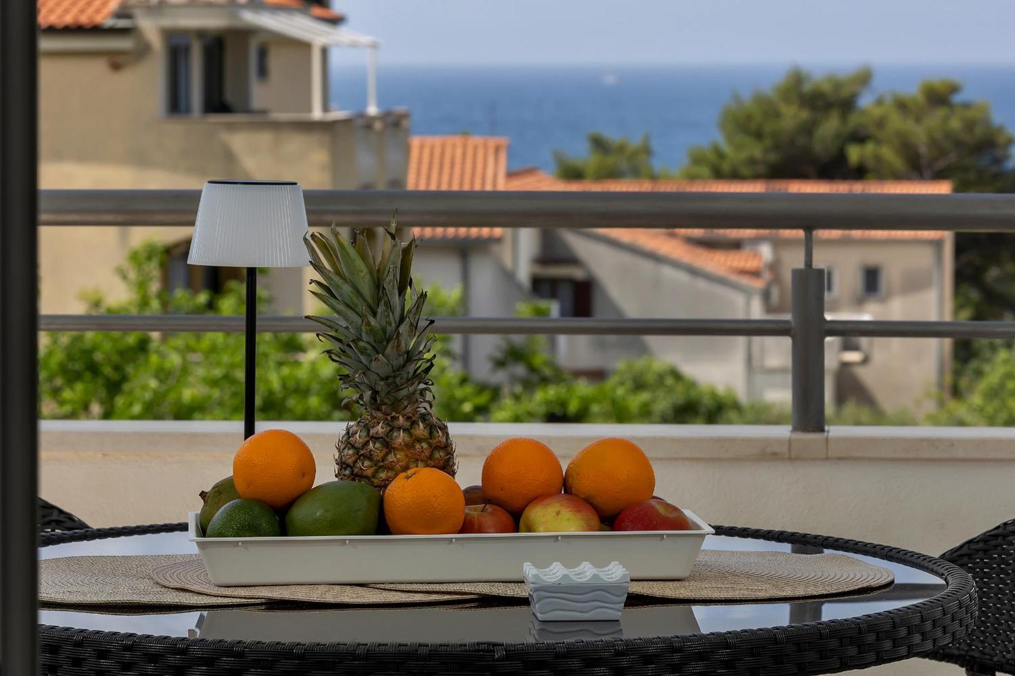 Villa Mare Tučepi エクステリア 写真